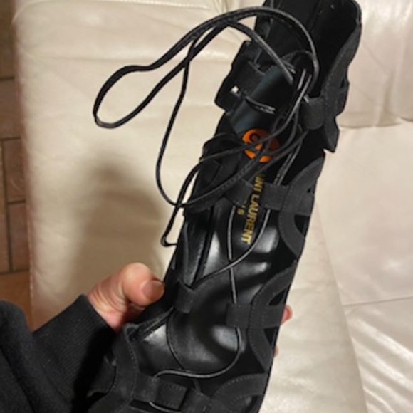 YSL Sexy Lace Ups - Picture 4 of 5